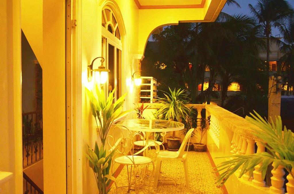 Casa D' Estrella Apartelle Balabag  Exterior foto