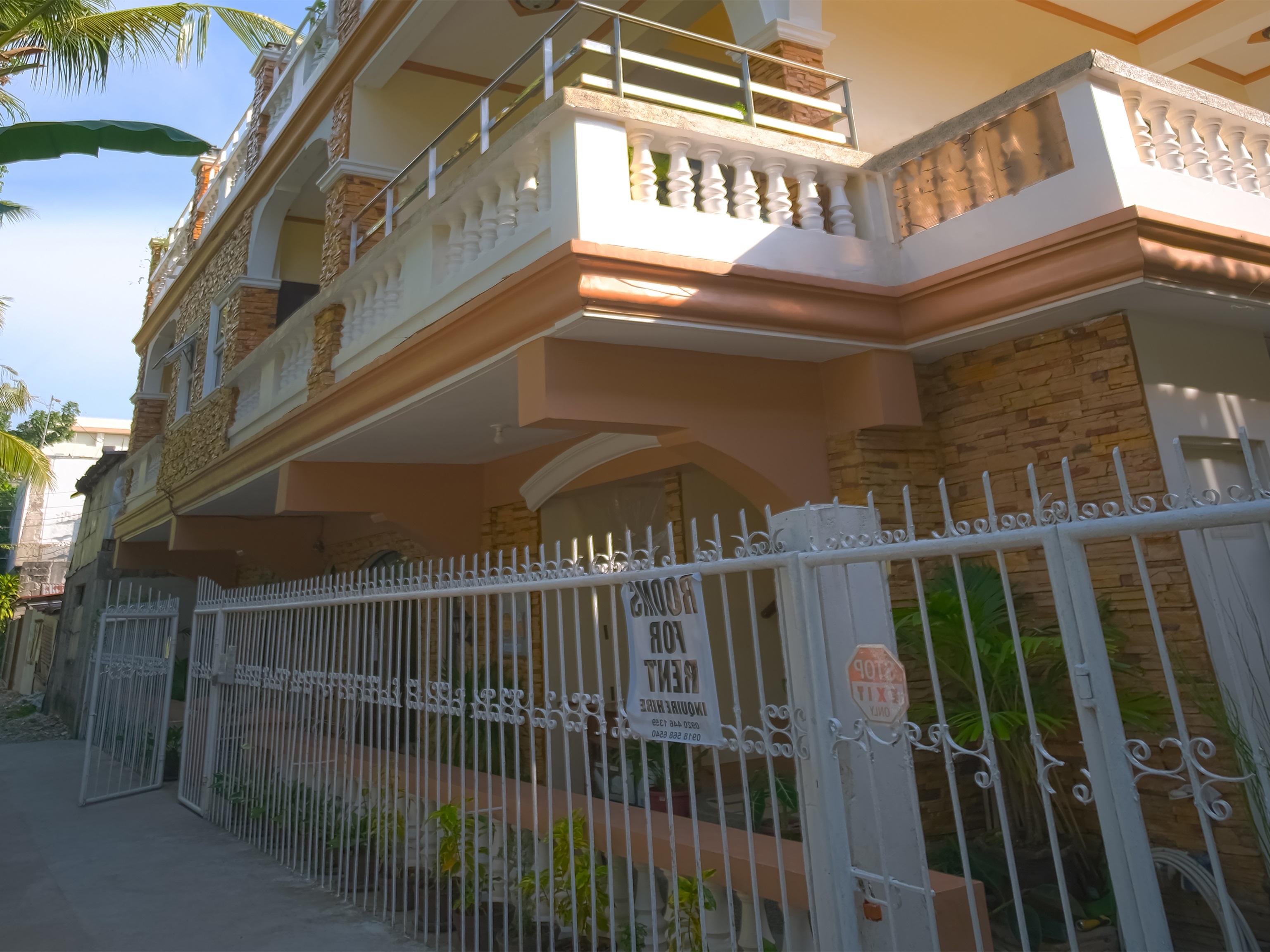 Casa D' Estrella Apartelle Balabag  Exterior foto