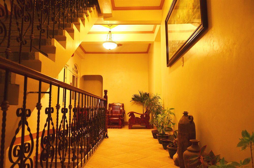 Casa D' Estrella Apartelle Balabag  Exterior foto